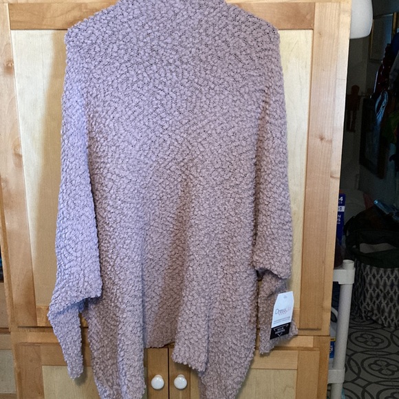 Umgee sweater. Size Large - Picture 4 of 5